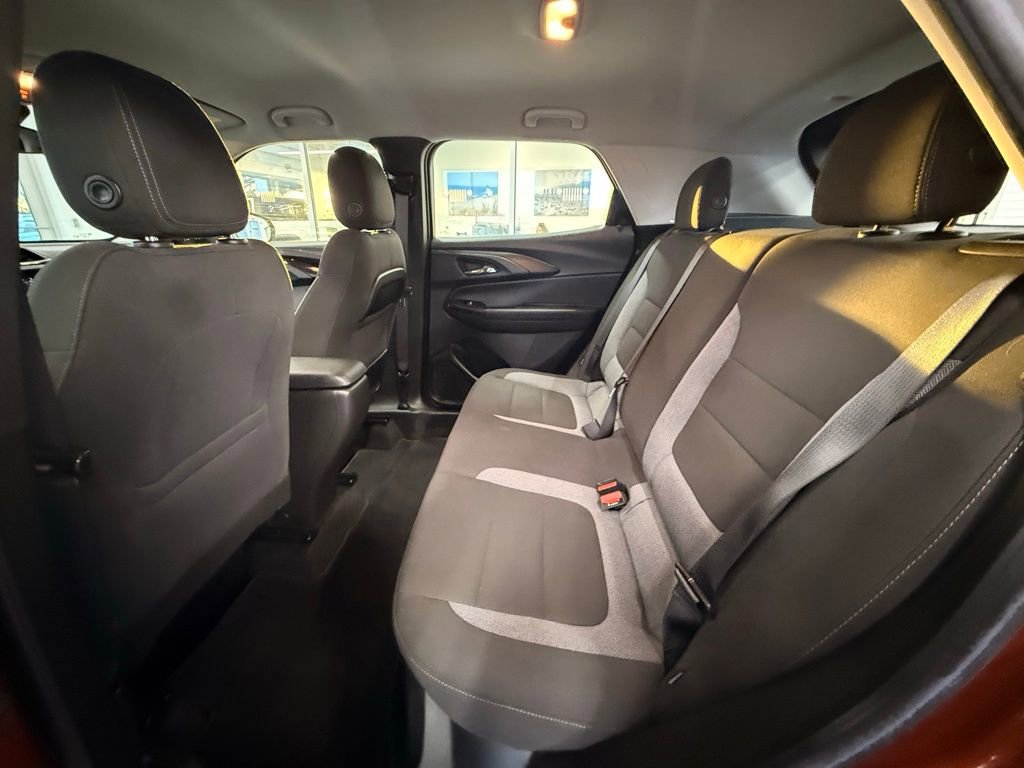 Used 2021 Chevrolet TrailBlazer LS image 19