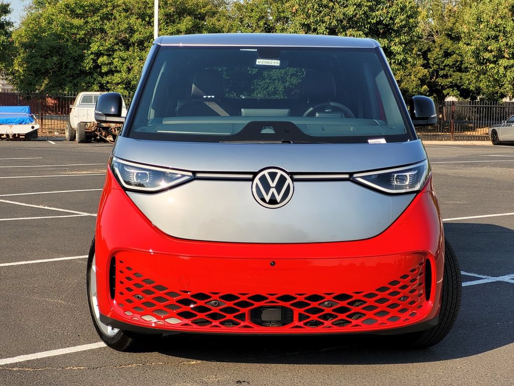 New 2025 Volkswagen ID. Buzz Pro S Plus RWD image 2