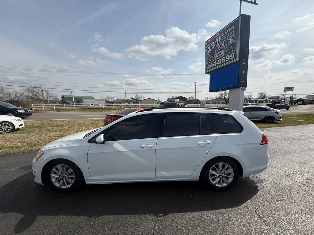 Used 2016 Volkswagen Golf S image 7
