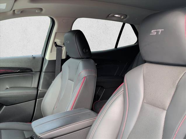 Used 2023 Buick Envision Essence w/ Technology Package I AWD/4WD image 11