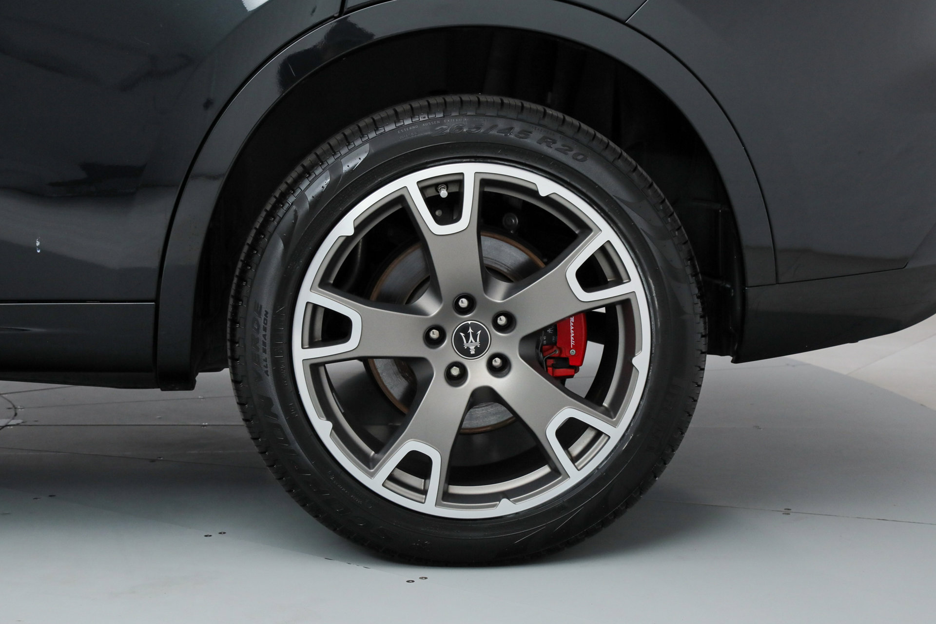 Certified 2023 Maserati Levante GT image 22