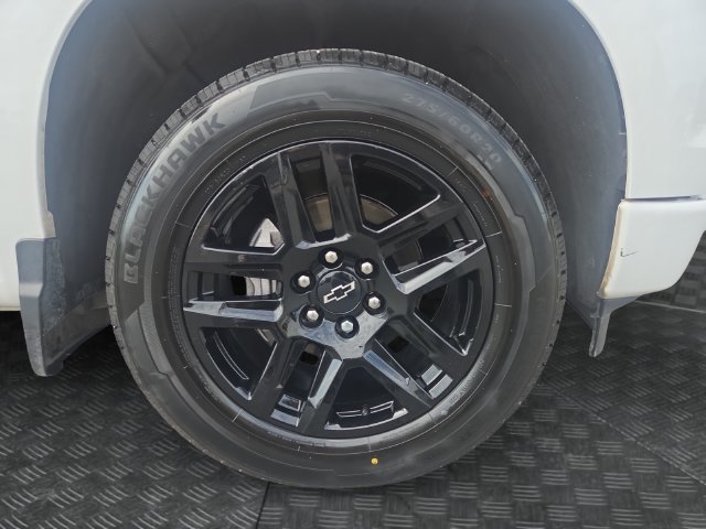 Used 2024 Chevrolet Silverado 1500 Custom RWD image 34