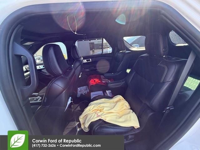 Used 2020 Ford Explorer ST w/ ST Street Pack image 8