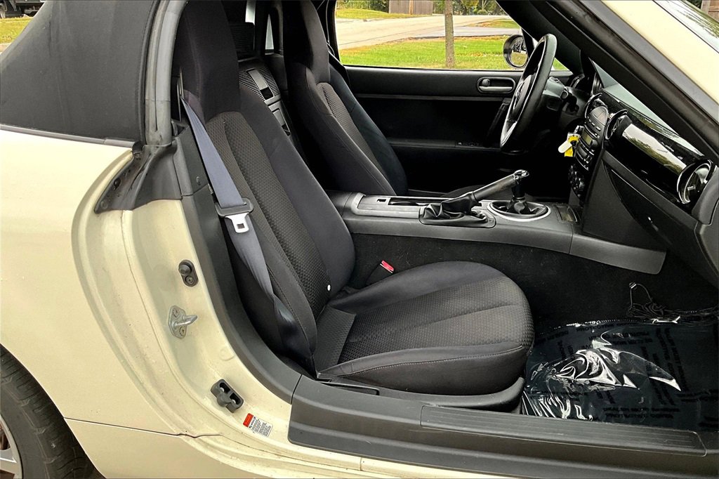 Used 2008 MAZDA MX-5 Miata Touring image 26