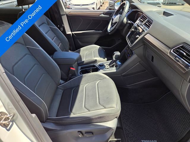 Certified 2023 Volkswagen Tiguan SEL R-Line AWD/4WD image 16