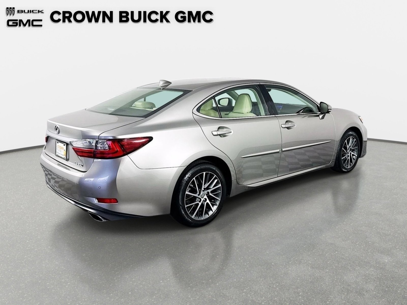 Used 2017 Lexus ES 350 w/ Navigation System Package FWD image 5