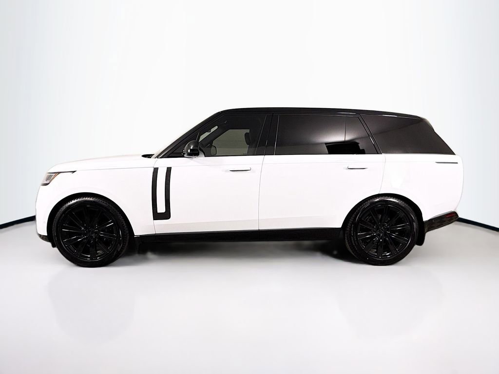 New 2026 Land Rover Range Rover Long Wheelbase SE image 8