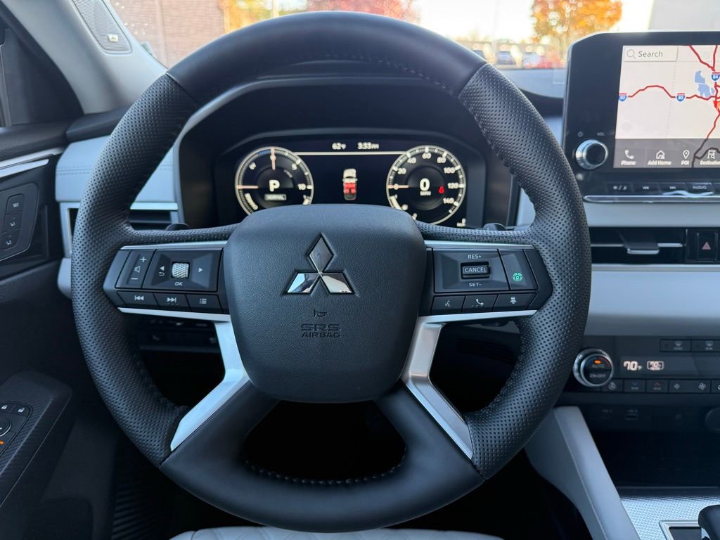 New 2025 Mitsubishi Outlander SEL image 8