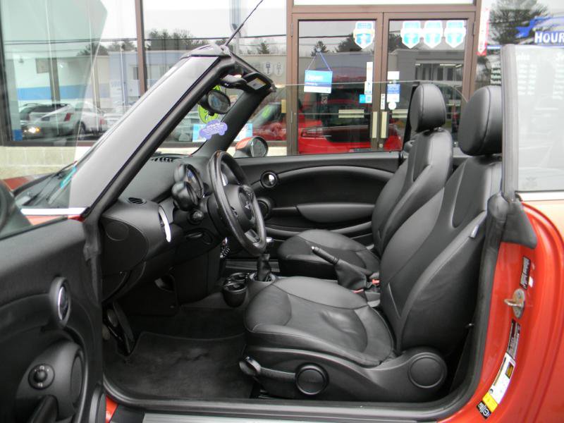 Used 2015 MINI Cooper 1.6L 4 CYL. CONVERTIBLE WITH 6 image 16