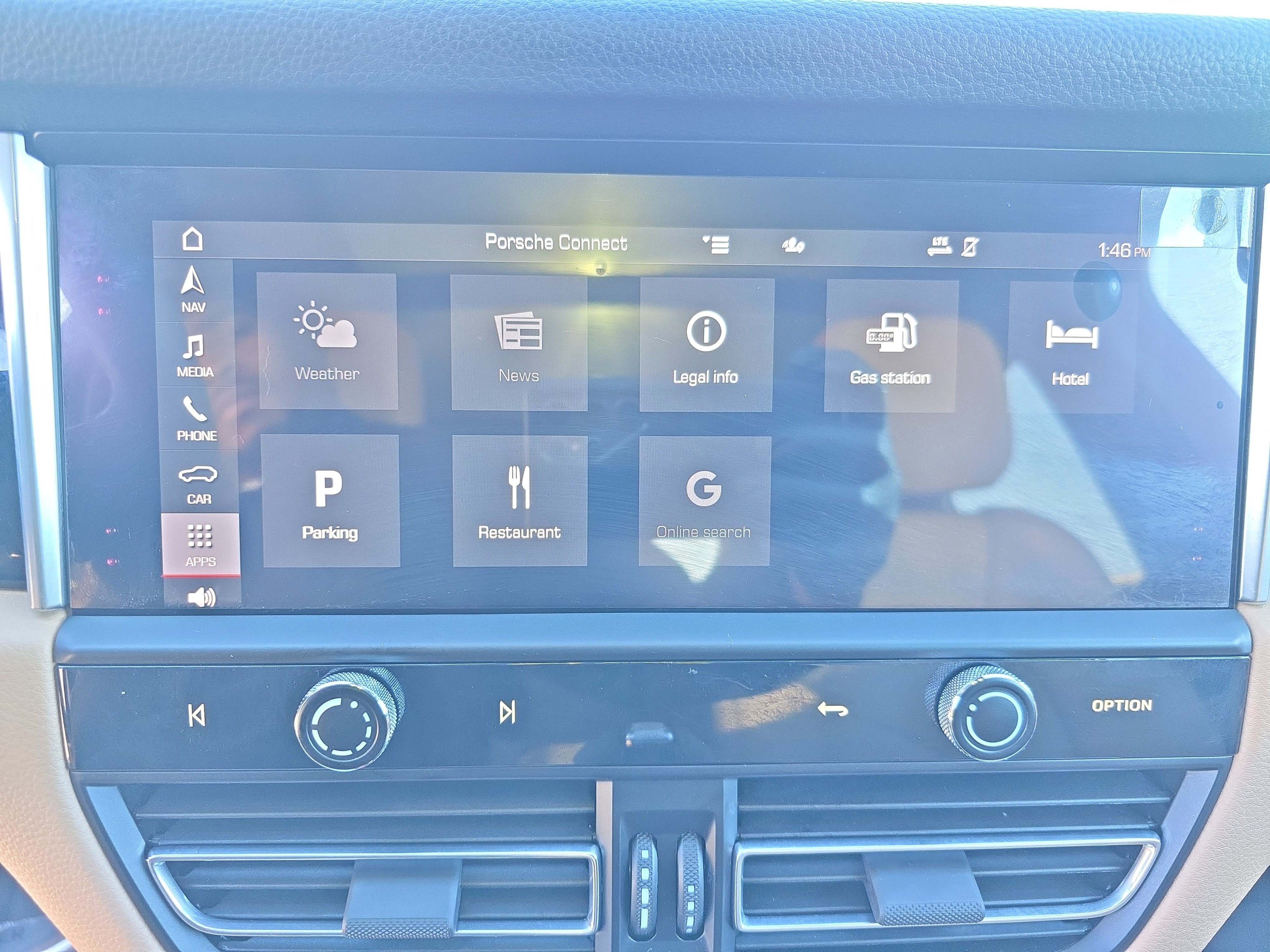 Used 2022 Porsche Macan Base image 20