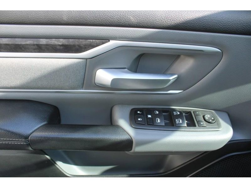Used 2022 RAM 1500 Big Horn AWD/4WD image 20