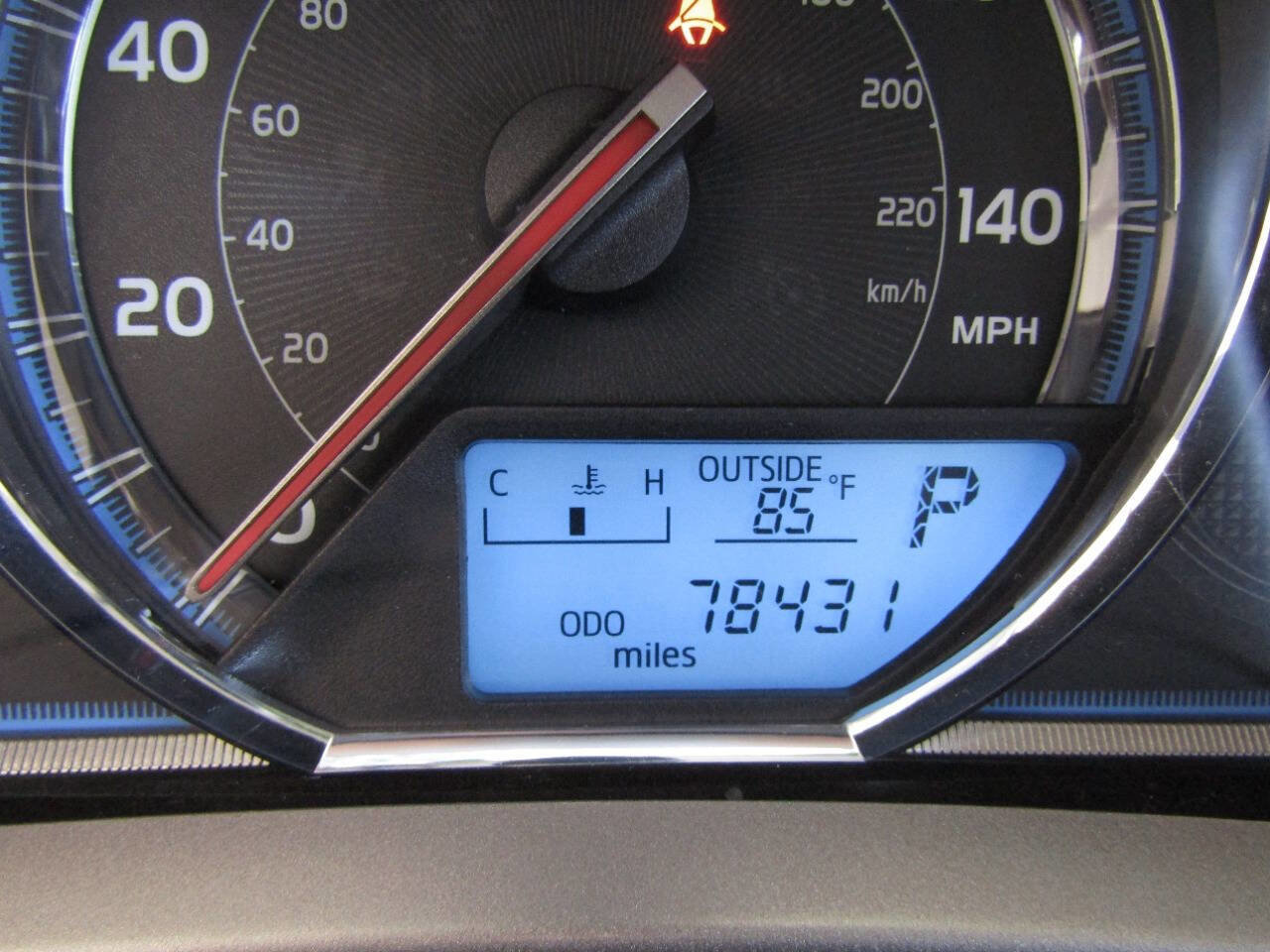 Used 2015 Toyota RAV4 Limited image 17