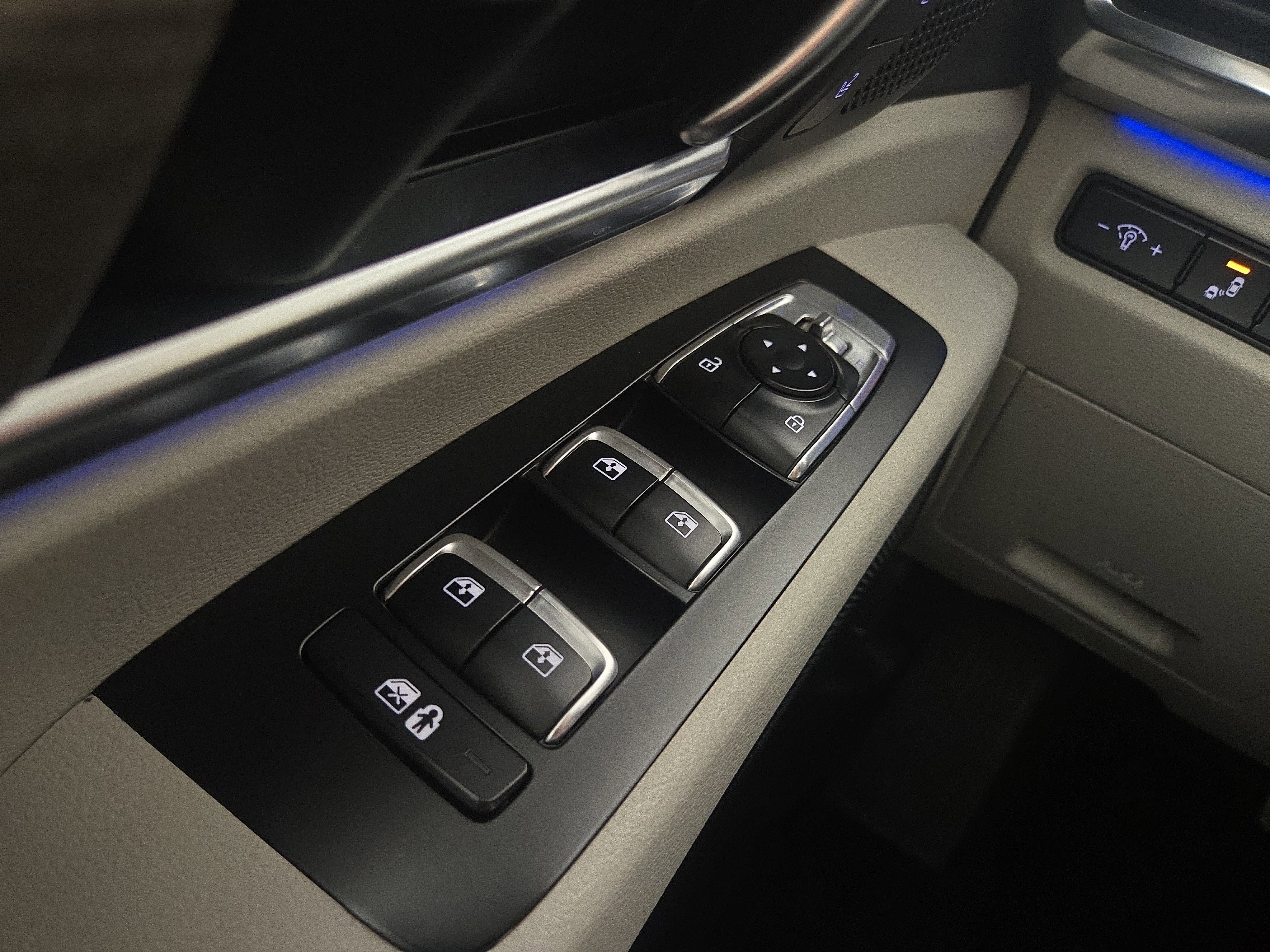 Used 2022 Kia Telluride SX w/ SX Prestige Package image 27