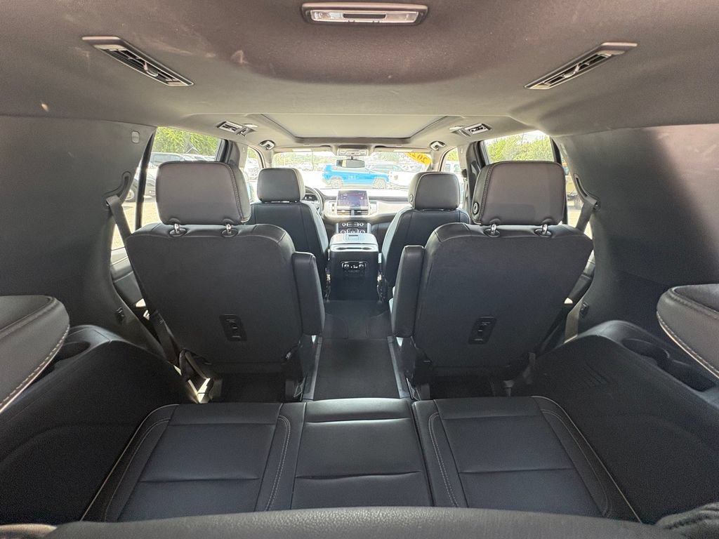 Used 2022 GMC Yukon SLT w/ SLT Premium Package AWD/4WD image 17
