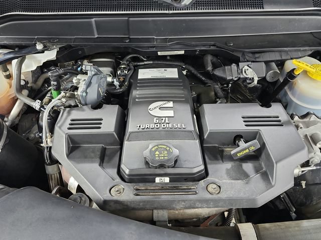 Used 2022 RAM 3500 Laramie AWD/4WD image 18