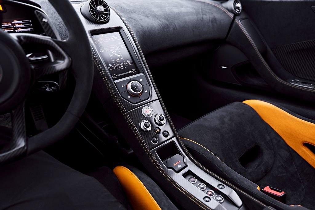 Used 2016 McLaren 675LT Coupe RWD image 87