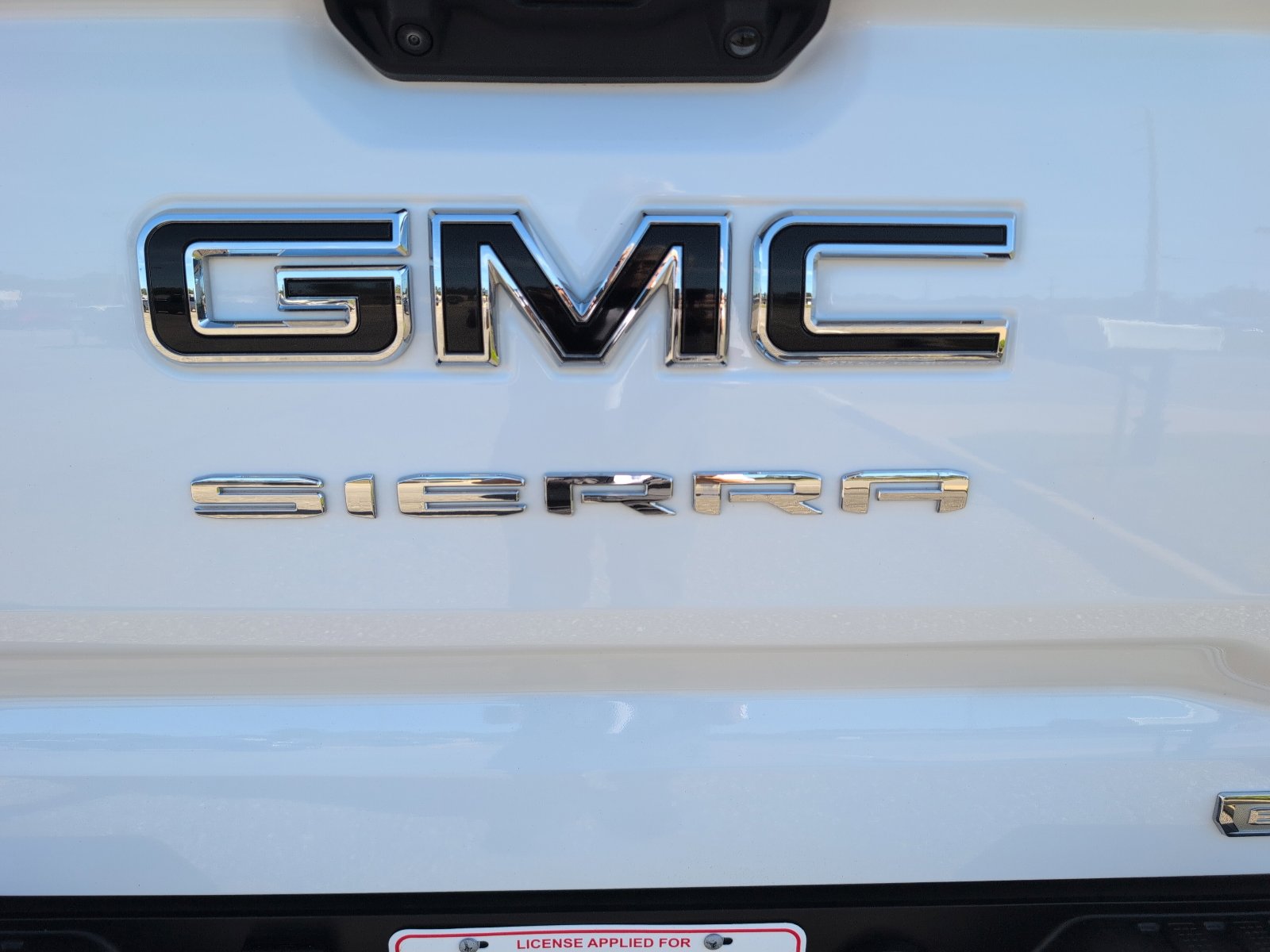 Used 2025 GMC Sierra 1500 Elevation w/ Elevation Premium Package image 5