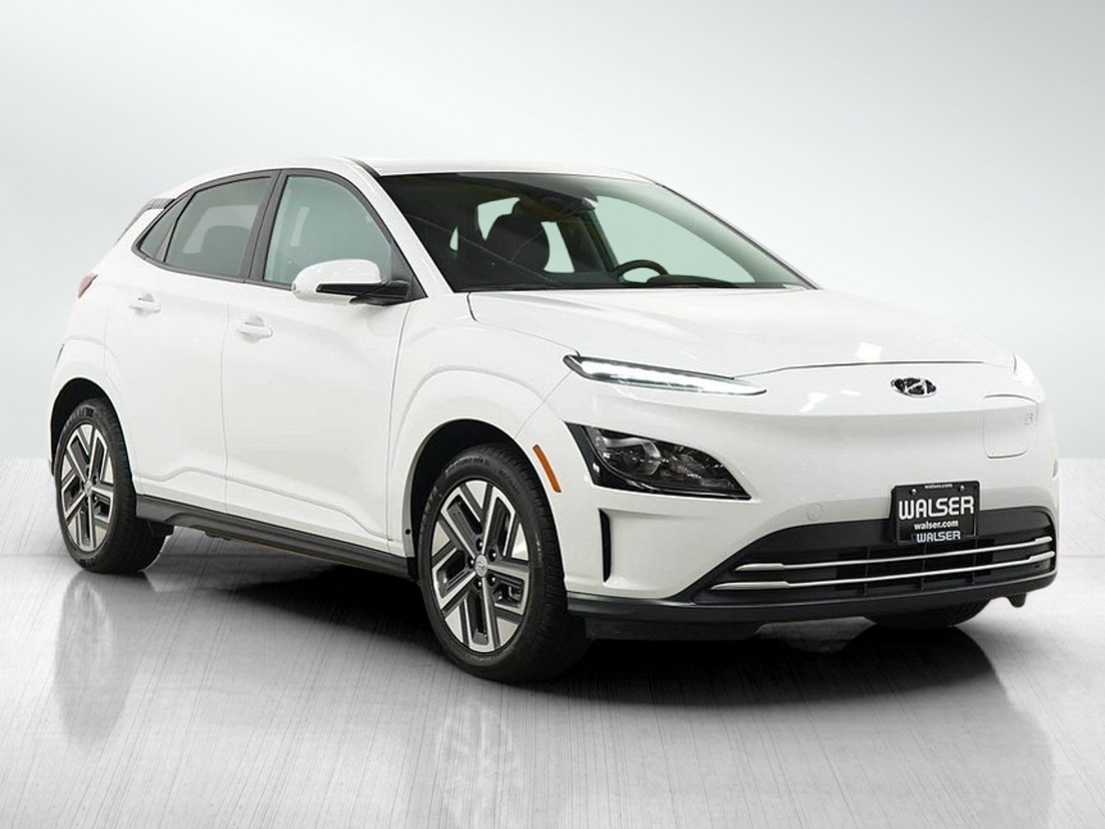 Used 2023 Hyundai Kona SEL FWD image 7