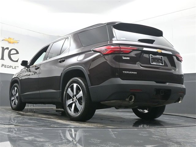 Used 2023 Chevrolet Traverse LT w/ LT Premium Package image 5
