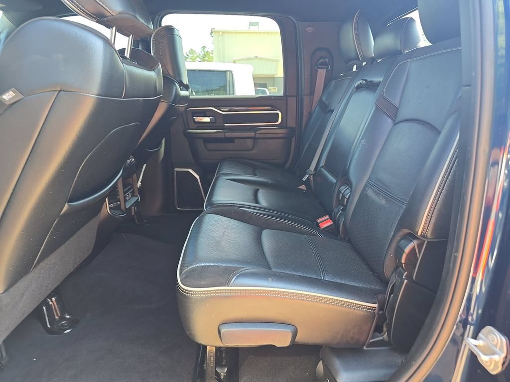 Used 2021 RAM 2500 Laramie w/ Night Edition AWD/4WD image 4