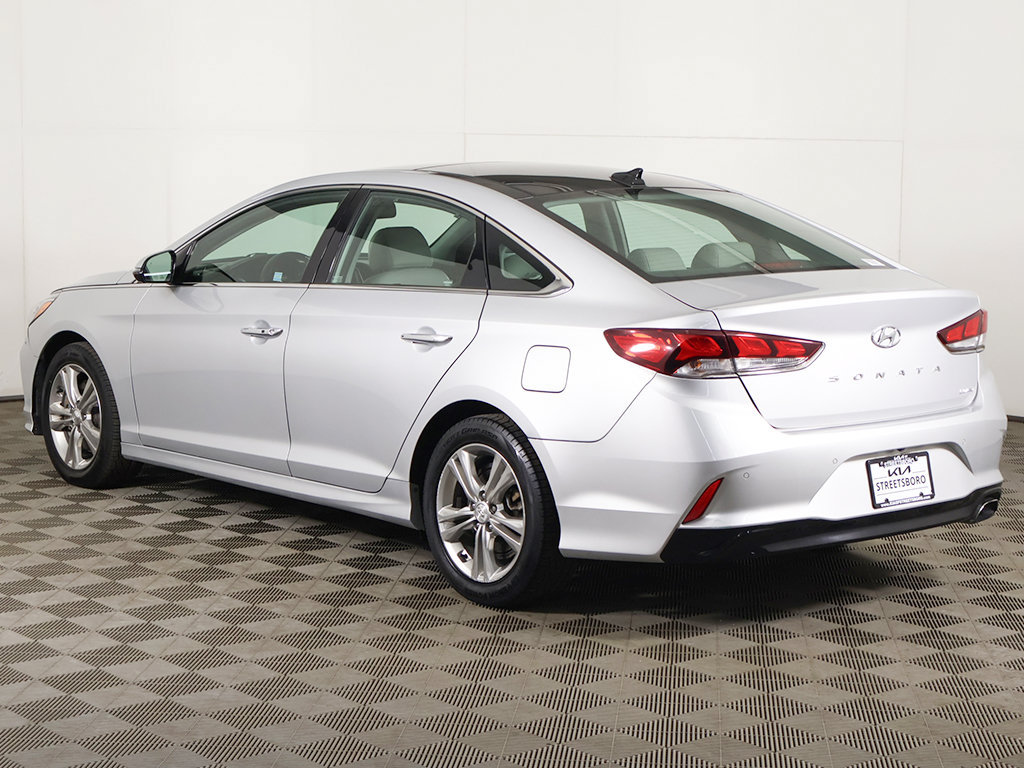 Used 2019 Hyundai Sonata Limited w/ Ultimate Package 04 FWD image 12