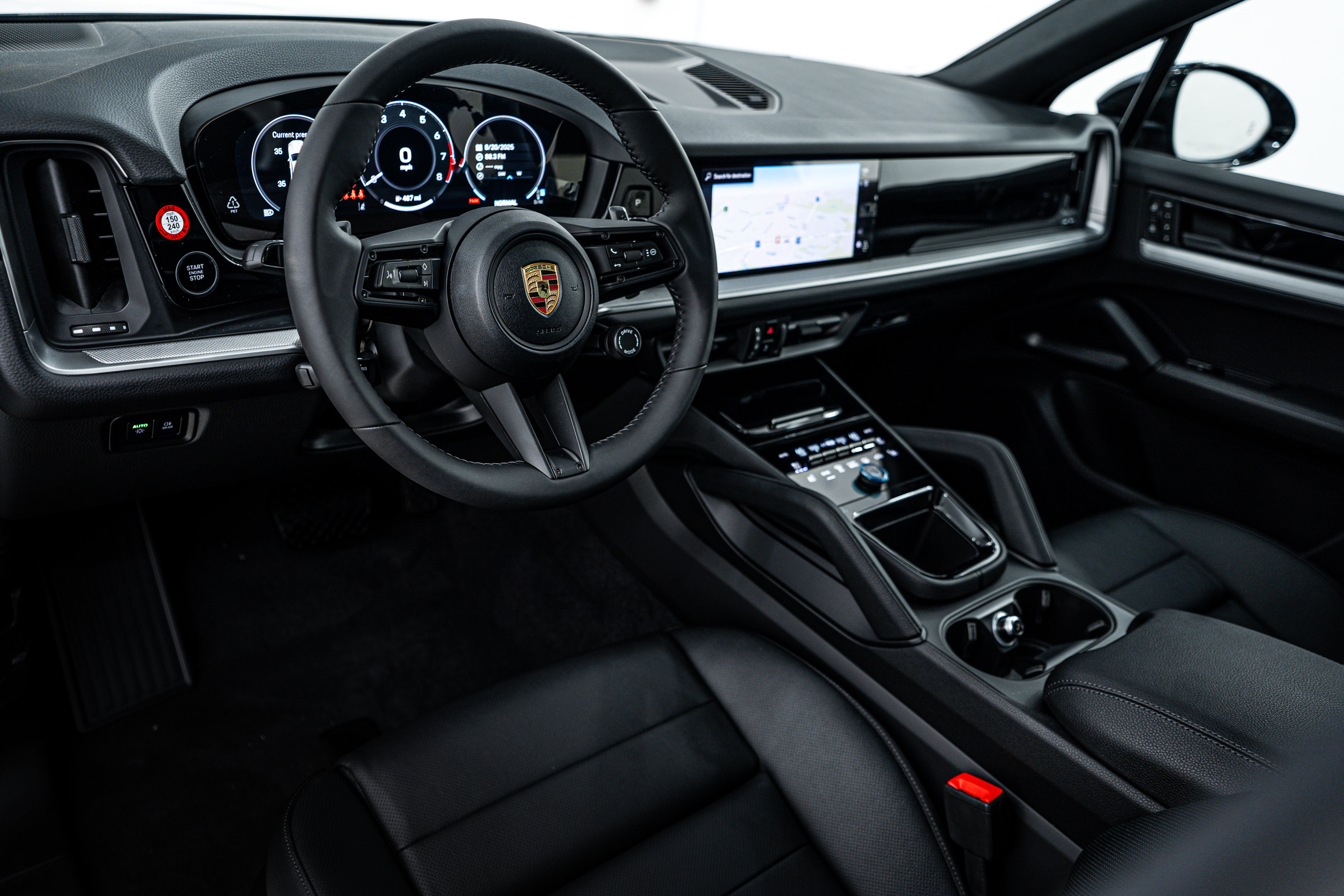 Certified 2026 Porsche Cayenne image 4