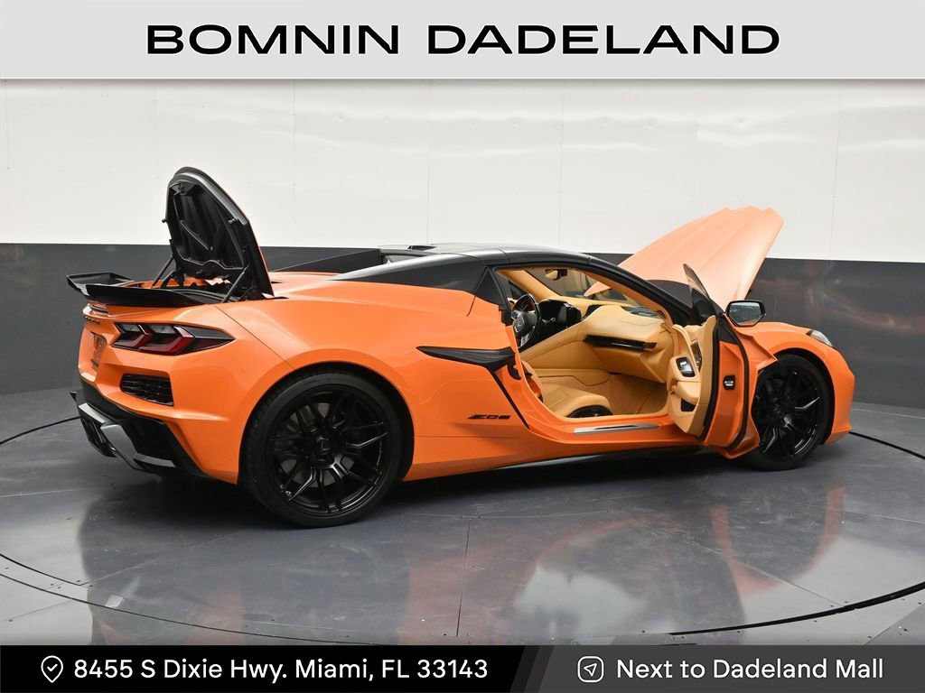 Used 2024 Chevrolet Corvette Z06 w/ Stealth Interior Trim Package image 29