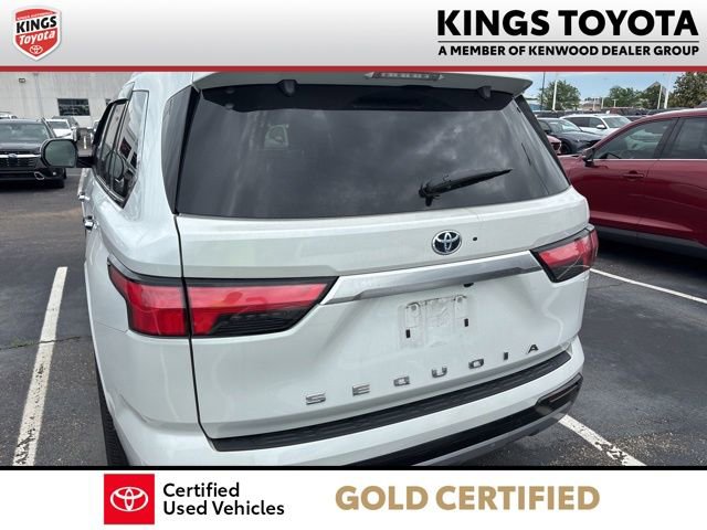 Used 2024 Toyota Sequoia Capstone AWD/4WD image 6