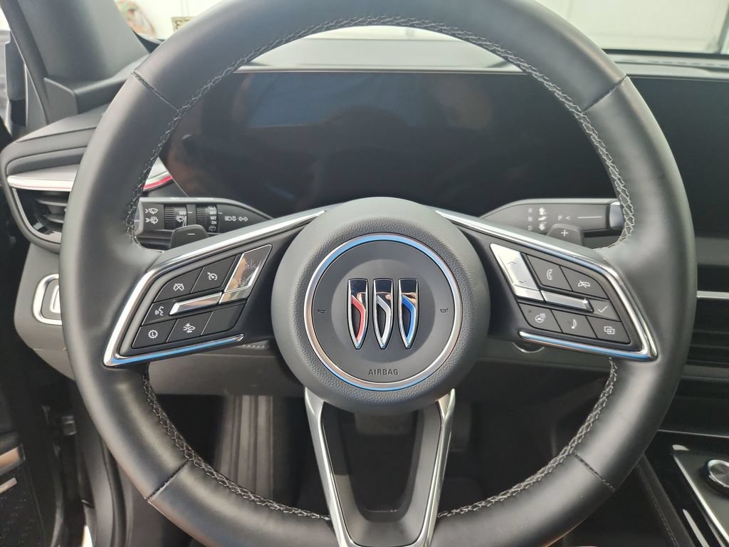 Used 2025 Buick Enclave Preferred FWD image 24