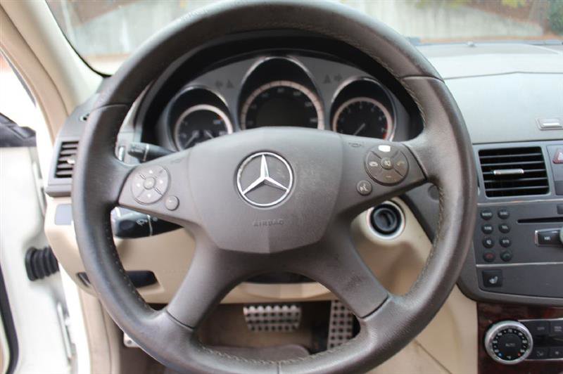 Used 2010 Mercedes-Benz C 300 4MATIC Sedan w/ Premium 1 Pkg image 14