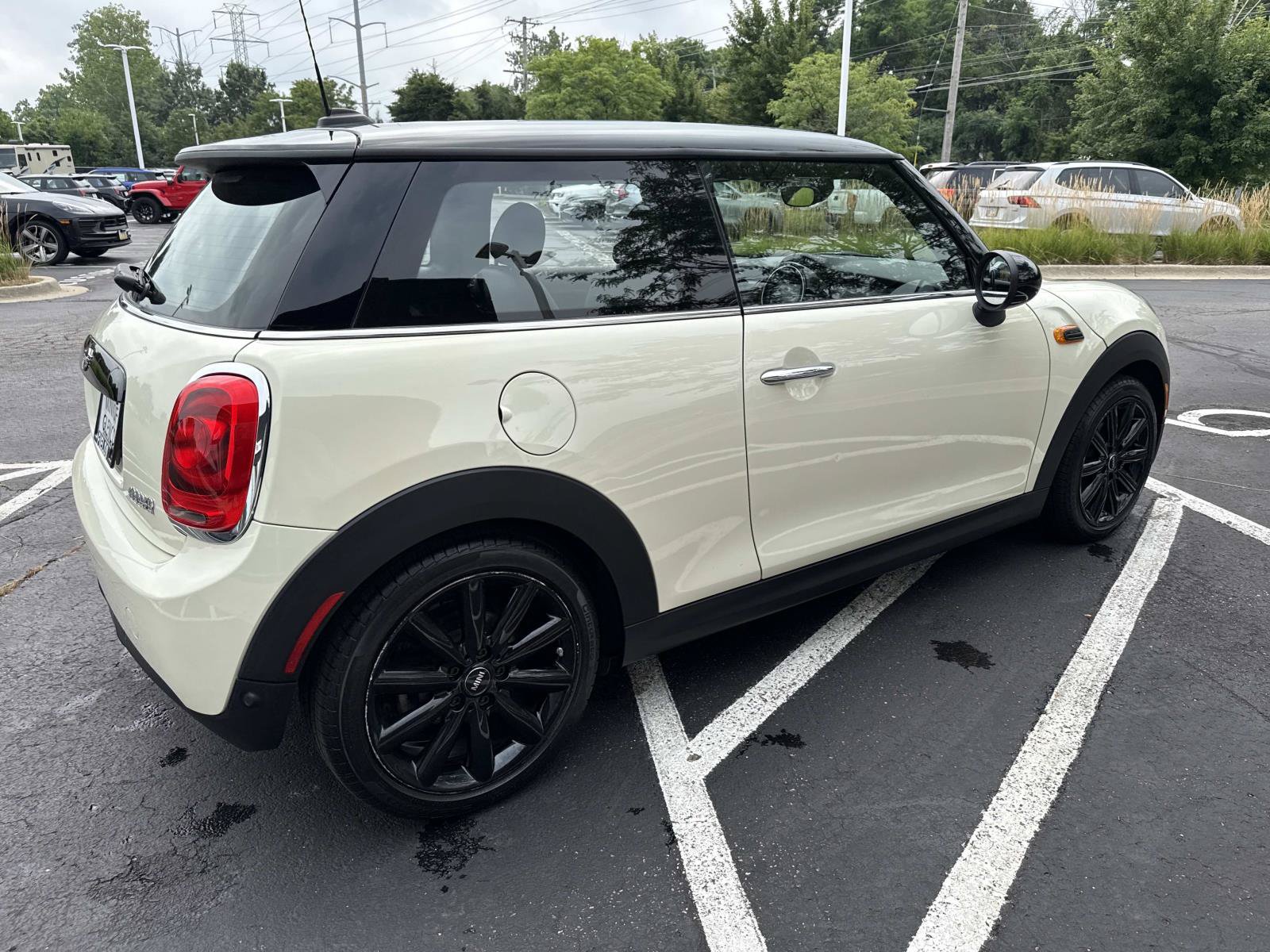 Used 2019 MINI Cooper 2-Door Hardtop FWD image 6