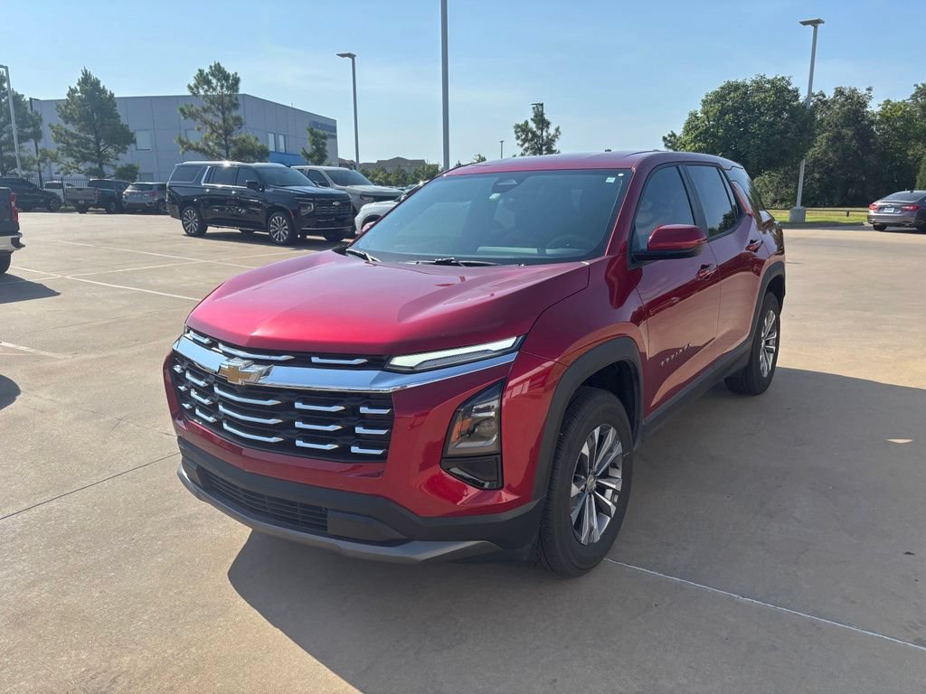 Used 2026 Chevrolet Equinox LT FWD image 1
