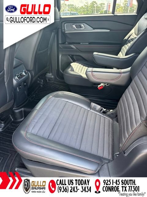 Used 2026 Ford Explorer ST-Line w/ ST-Line Street Pack RWD image 8