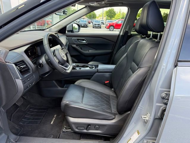 Used 2023 Nissan Rogue Platinum AWD/4WD image 17