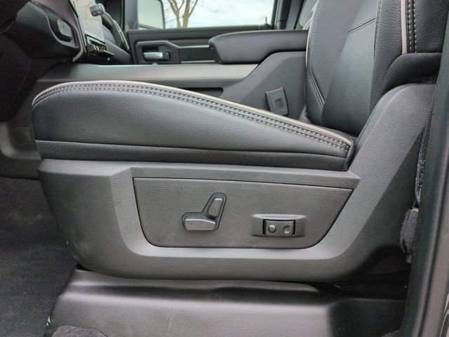 New 2026 RAM 2500 Laramie w/ Night Edition AWD/4WD image 19