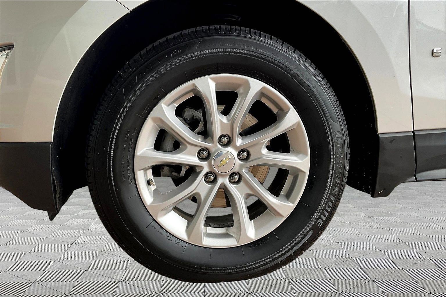 Used 2020 Chevrolet Equinox LT image 33