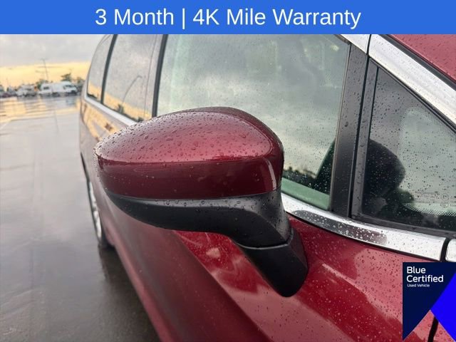 Used 2023 Chrysler Voyager LX FWD image 6