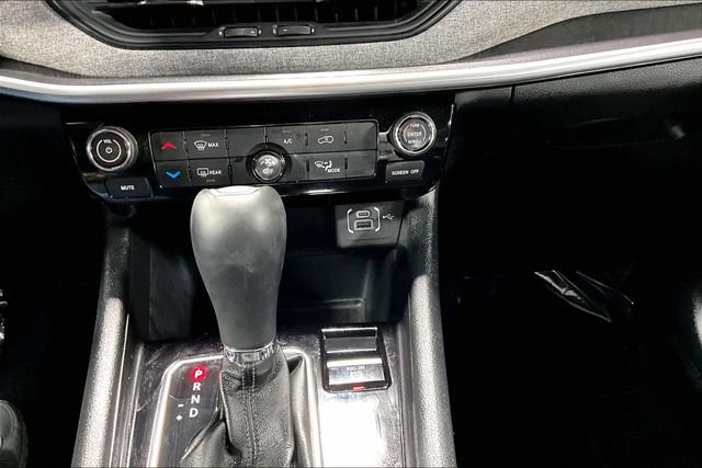 Used 2024 Jeep Compass Latitude image 15