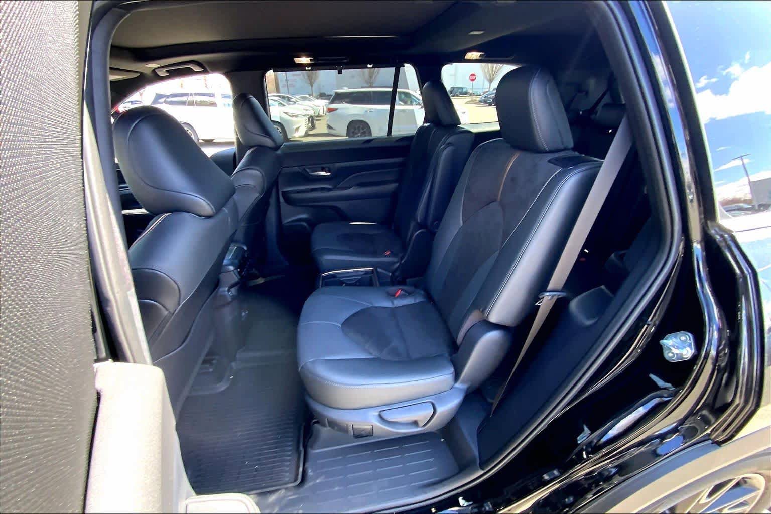 Used 2026 Toyota Grand Highlander AWD Hybrid image 21