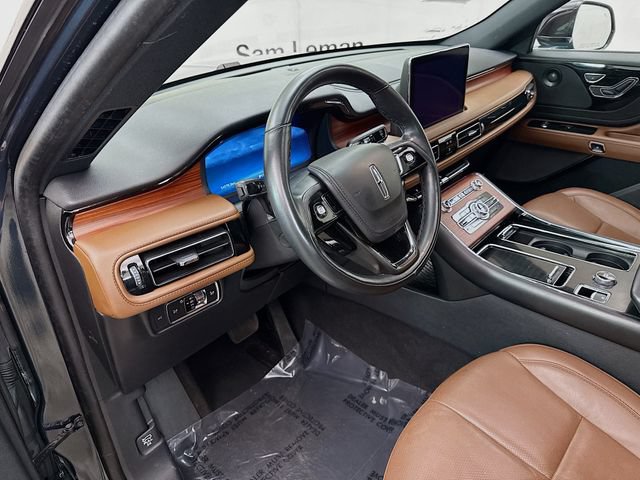 Used 2023 Lincoln Aviator Reserve RWD image 9