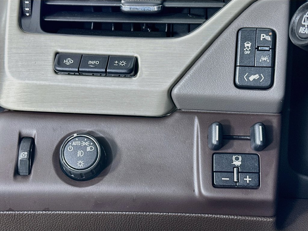 Used 2019 GMC Yukon Denali RWD image 10