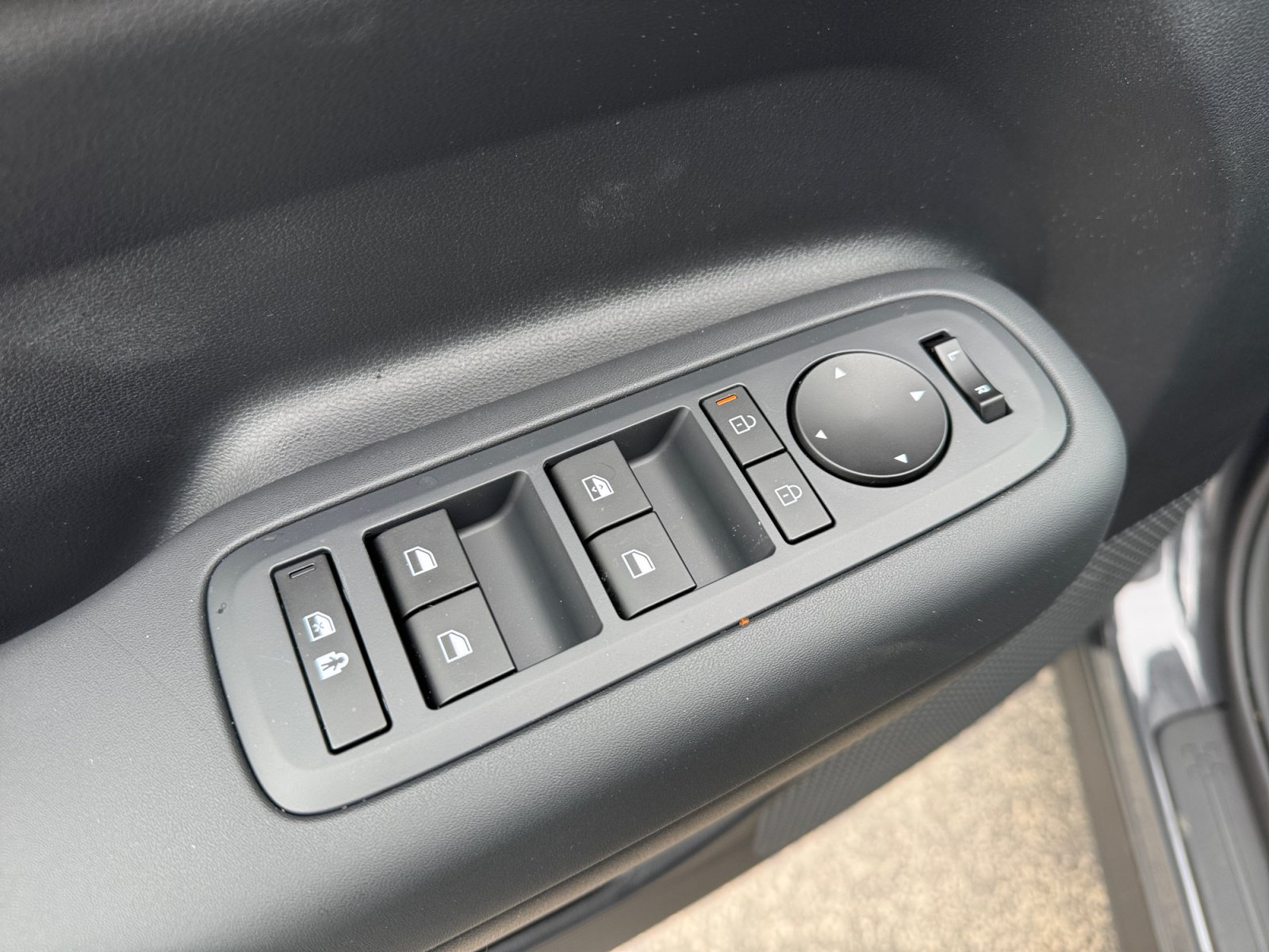 New 2026 Hyundai Santa Fe SE AWD/4WD image 18