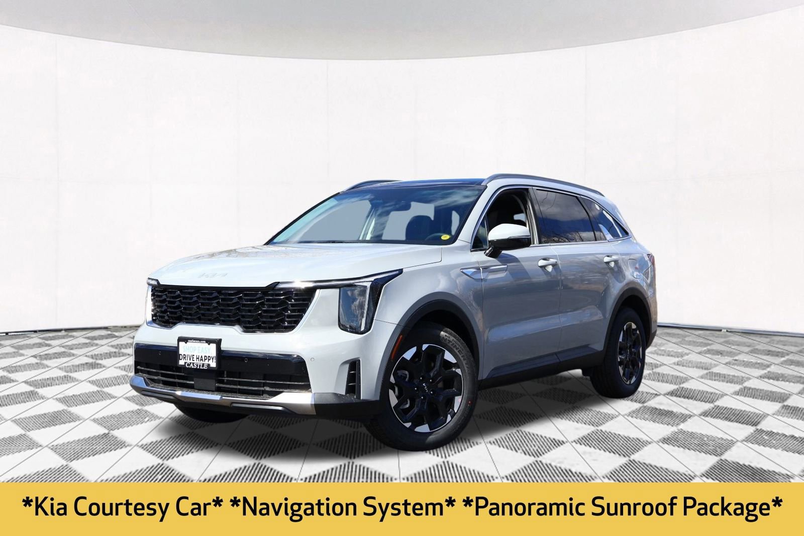 Used 2025 Kia Sorento S w/ Panoramic Sunroof Package FWD image 2