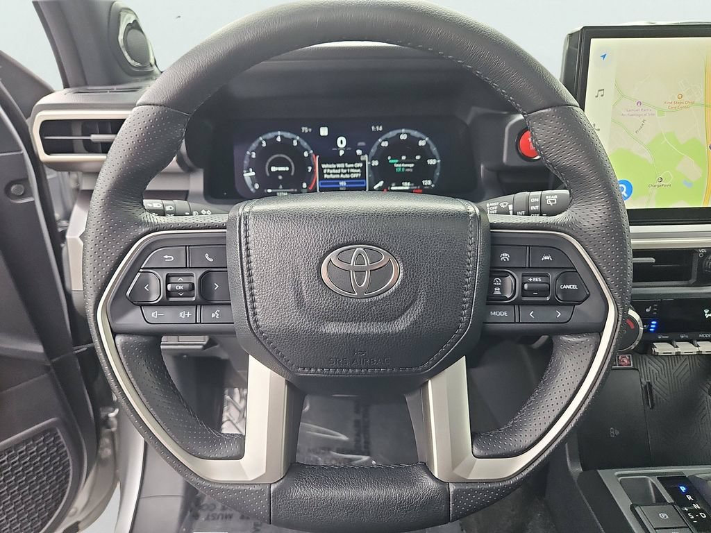 Used 2025 Toyota 4Runner TRD Sport Premium AWD/4WD image 32