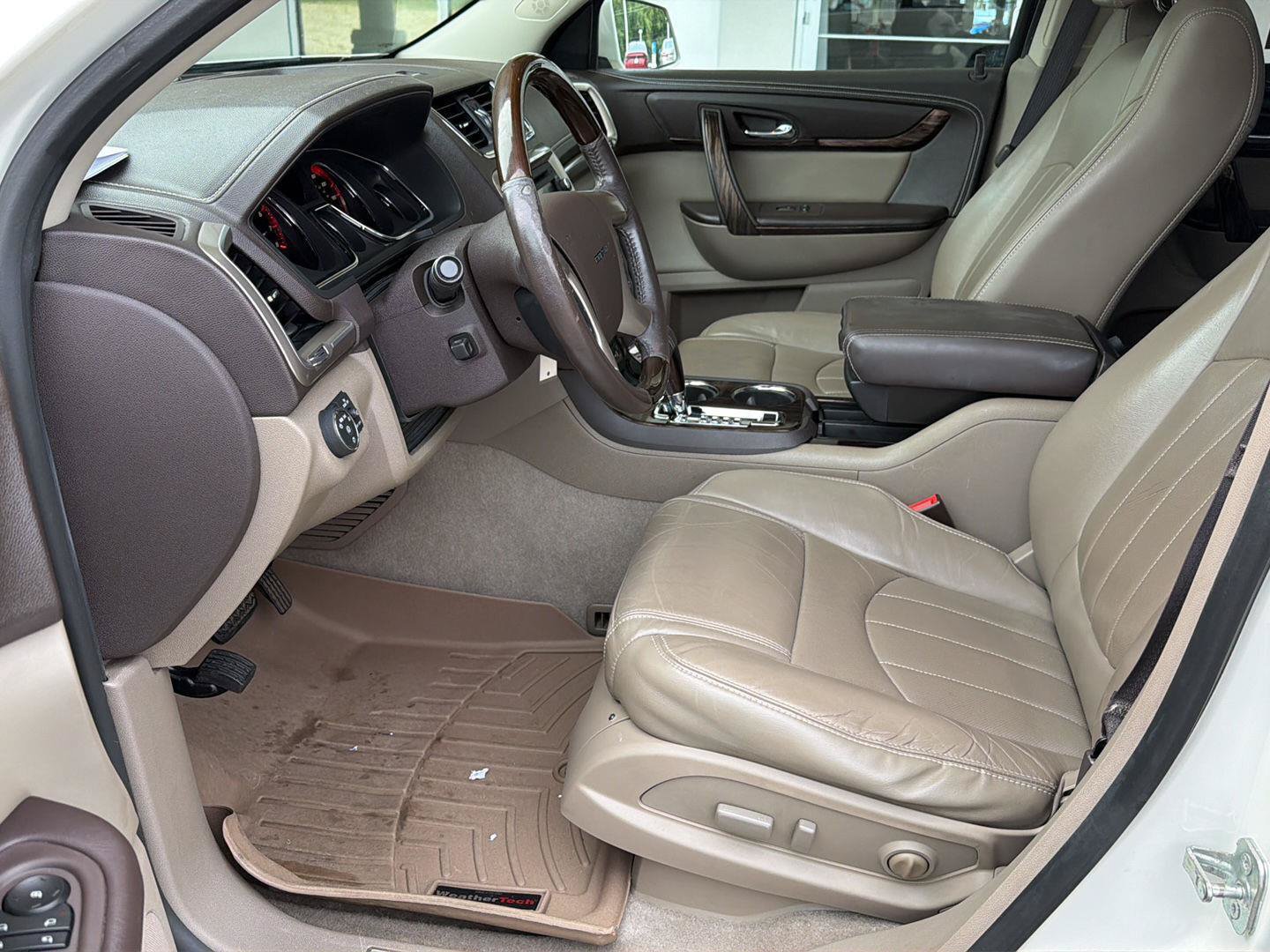 Used 2014 GMC Acadia Denali FWD image 10