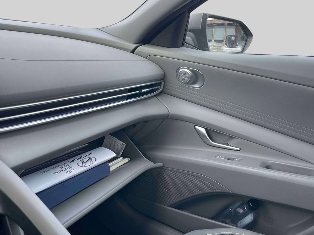 Certified 2024 Hyundai Elantra SEL image 31