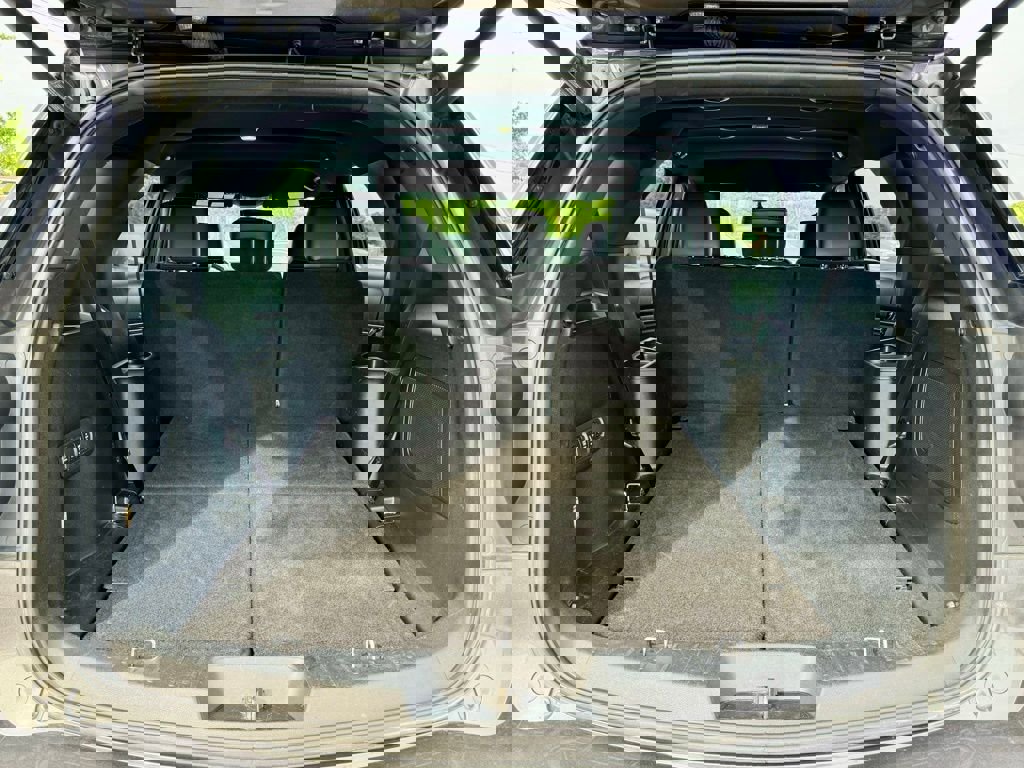 Used 2017 Ford Explorer Limited FWD image 38