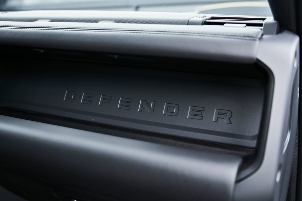 Used 2023 Land Rover Defender 110 X image 46