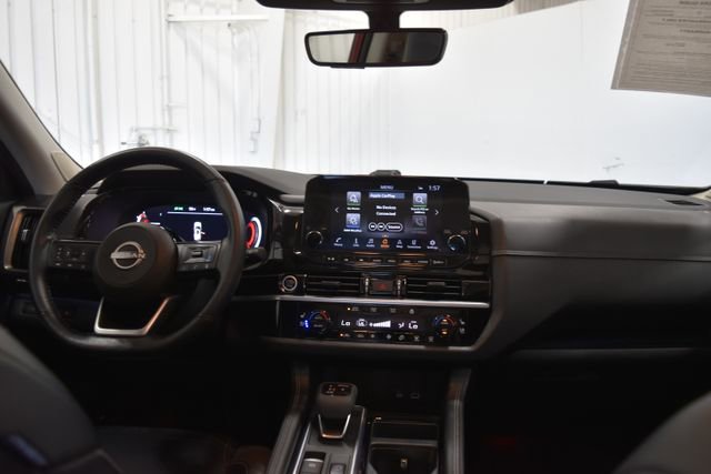 Used 2023 Nissan Pathfinder Platinum w/ Lighting Package (N93) image 48