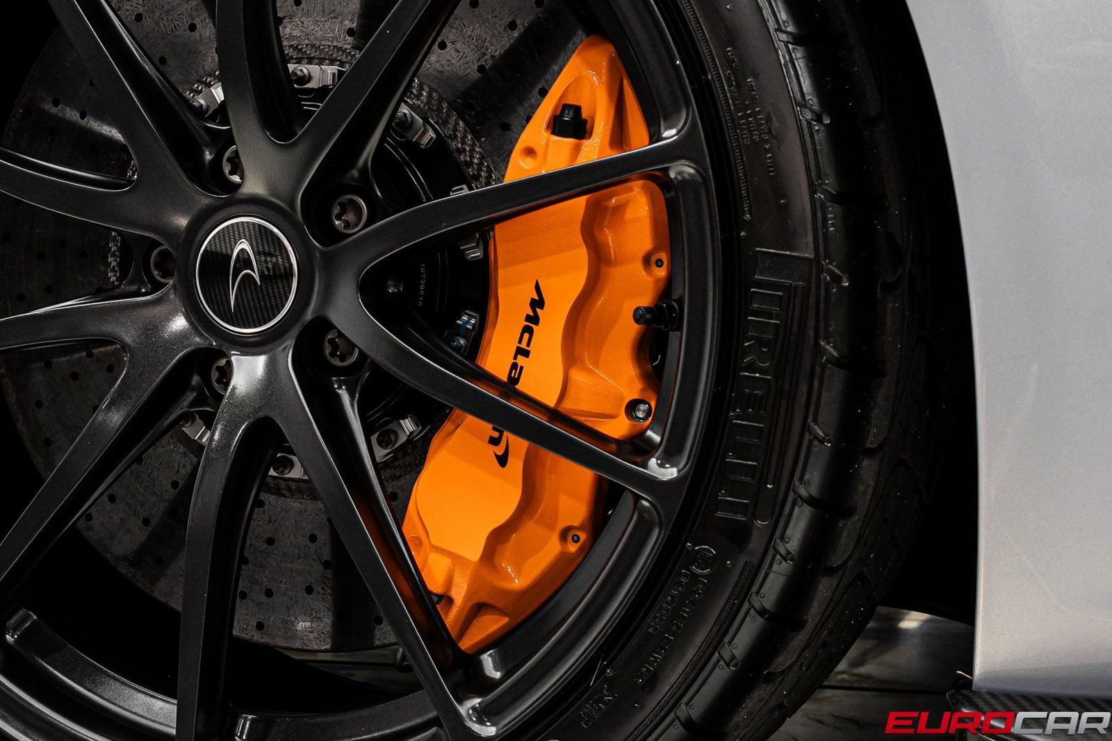 Used 2016 McLaren 675LT Spider image 31